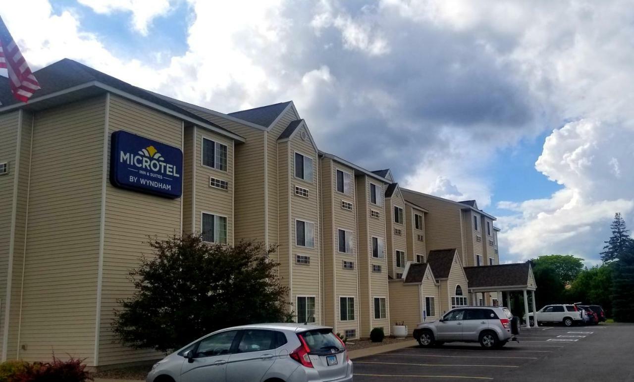 Microtel Inn & Suites By Wyndham Prairie Du Chien Ngoại thất bức ảnh